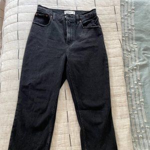 Abercrombie & Fitch Curvy Fit Black Cropped Jeans